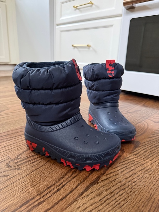 CROCS Other - CROCS Navy Puffer Winter Boots with Red Sole Accents Size 13c